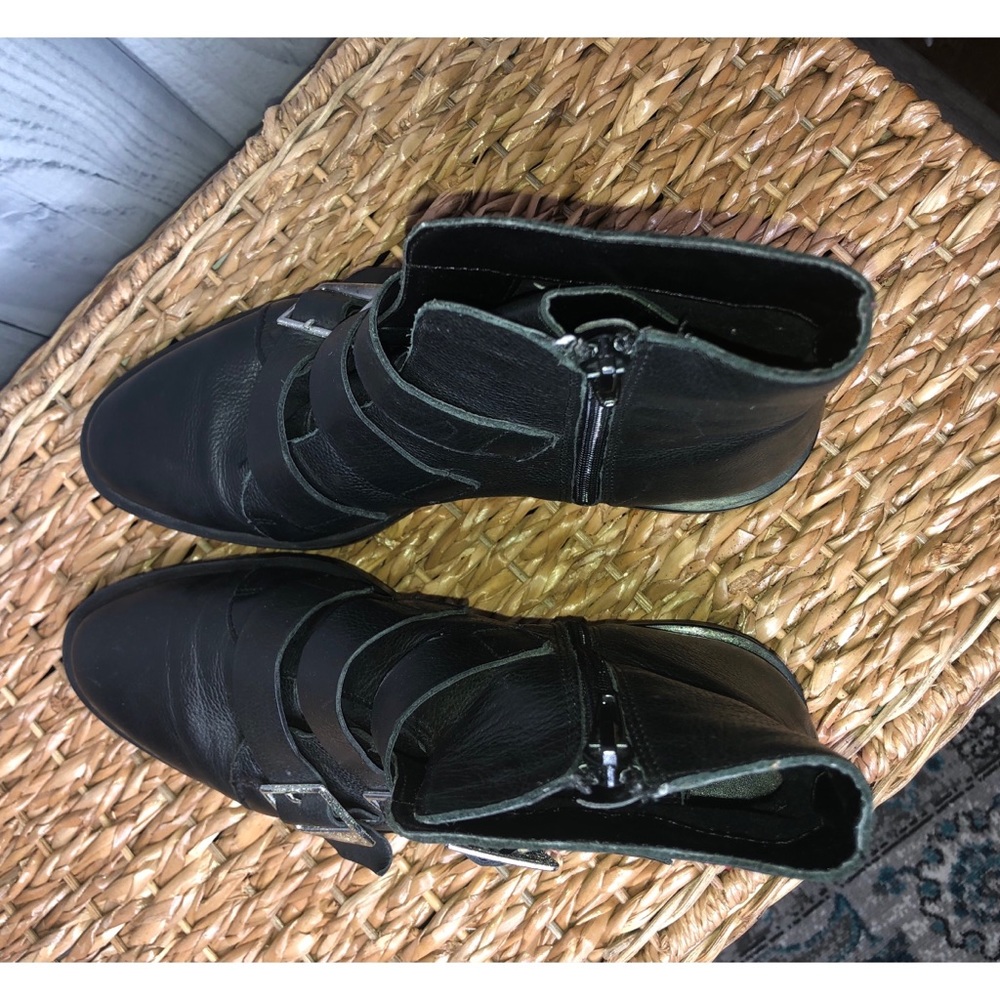 🌸🌺🌼ZARA Leather Embroidered Ankle Boots Buckles Zip - Picture 8 of 10